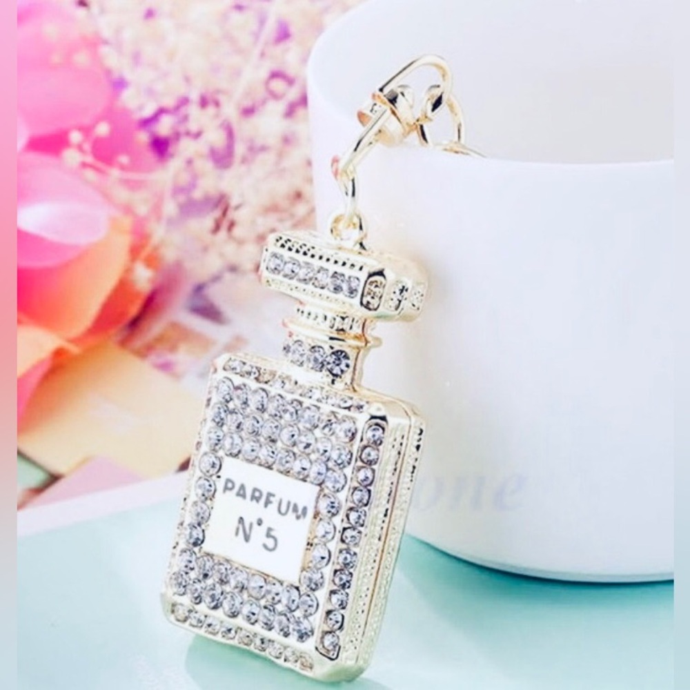 No 5 Parfum Clear Crystal Jewel Bag Charm | Perfume Bottle Lux | Keys | Keychain - Picture 1 of 4